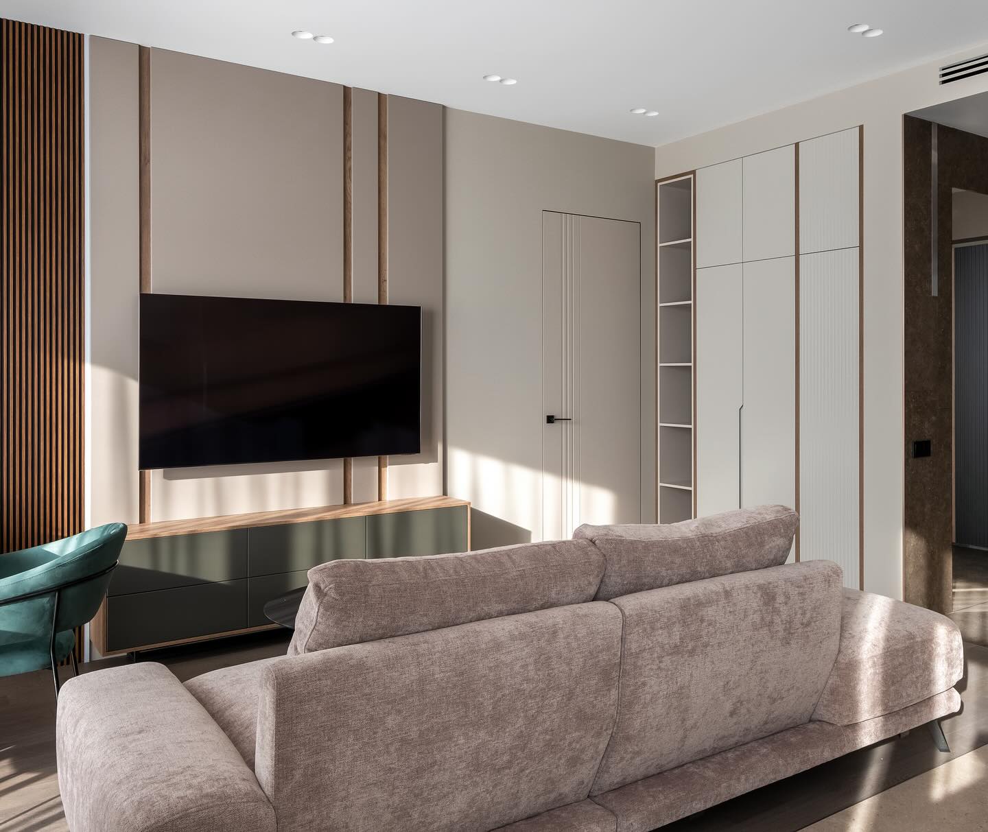 PAUL в проекте Киры Топорковой