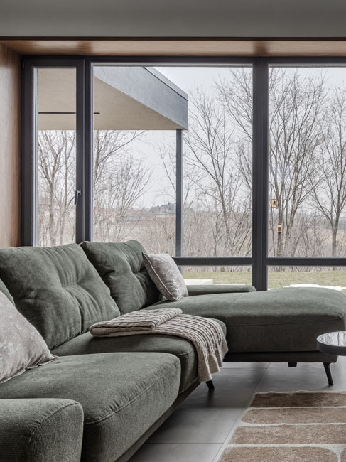 Стильный и лаконичный диван PAUL